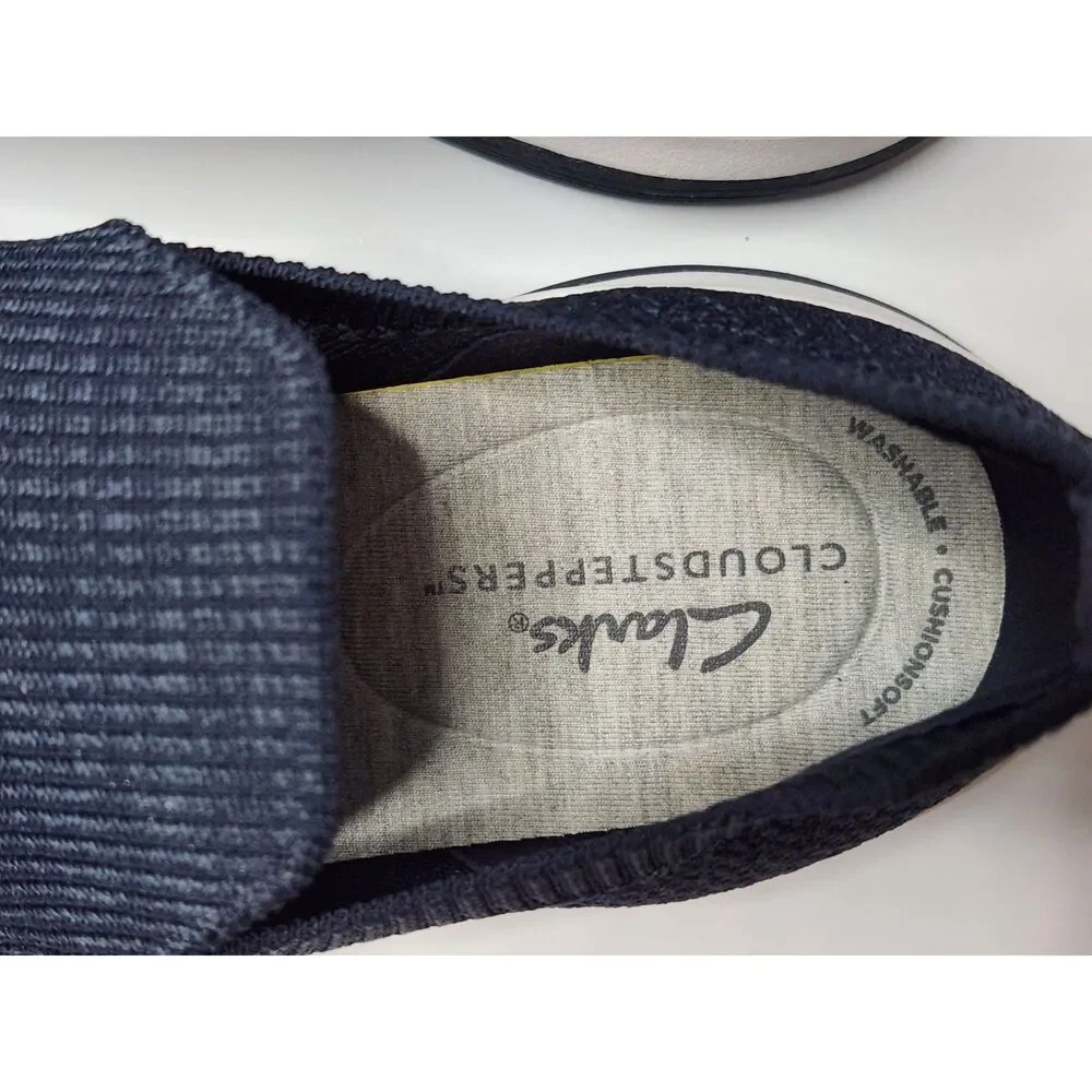 Clarks Cloudsteppers Circuit Path Slip‑On Shoes Navy Knit Women’s 9.5